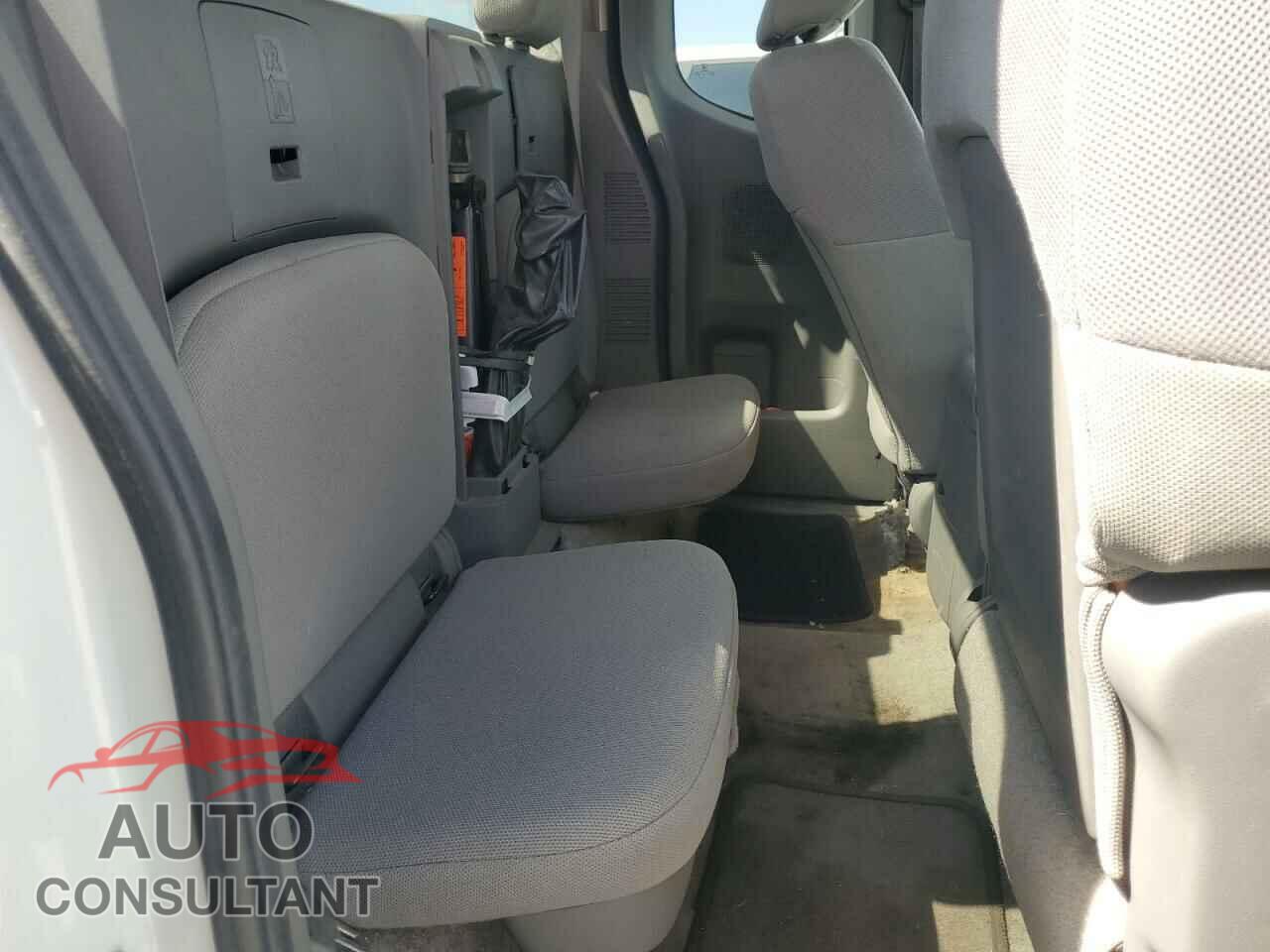 NISSAN FRONTIER 2013 - 1N6BD0CT6DN760152
