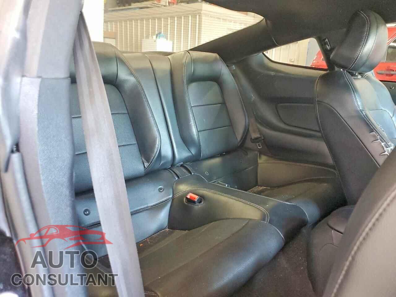 FORD MUSTANG 2020 - 1FA6P8TD3L5157571