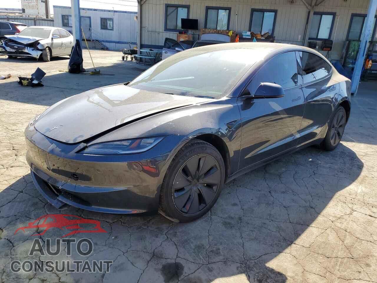 TESLA MODEL 3 2025 - 5YJ3E1EA5SF997393