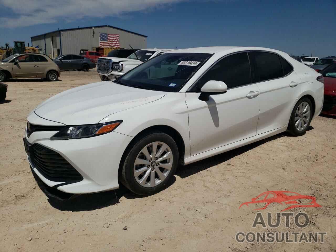 TOYOTA CAMRY 2018 - 4T1B11HK6JU032331