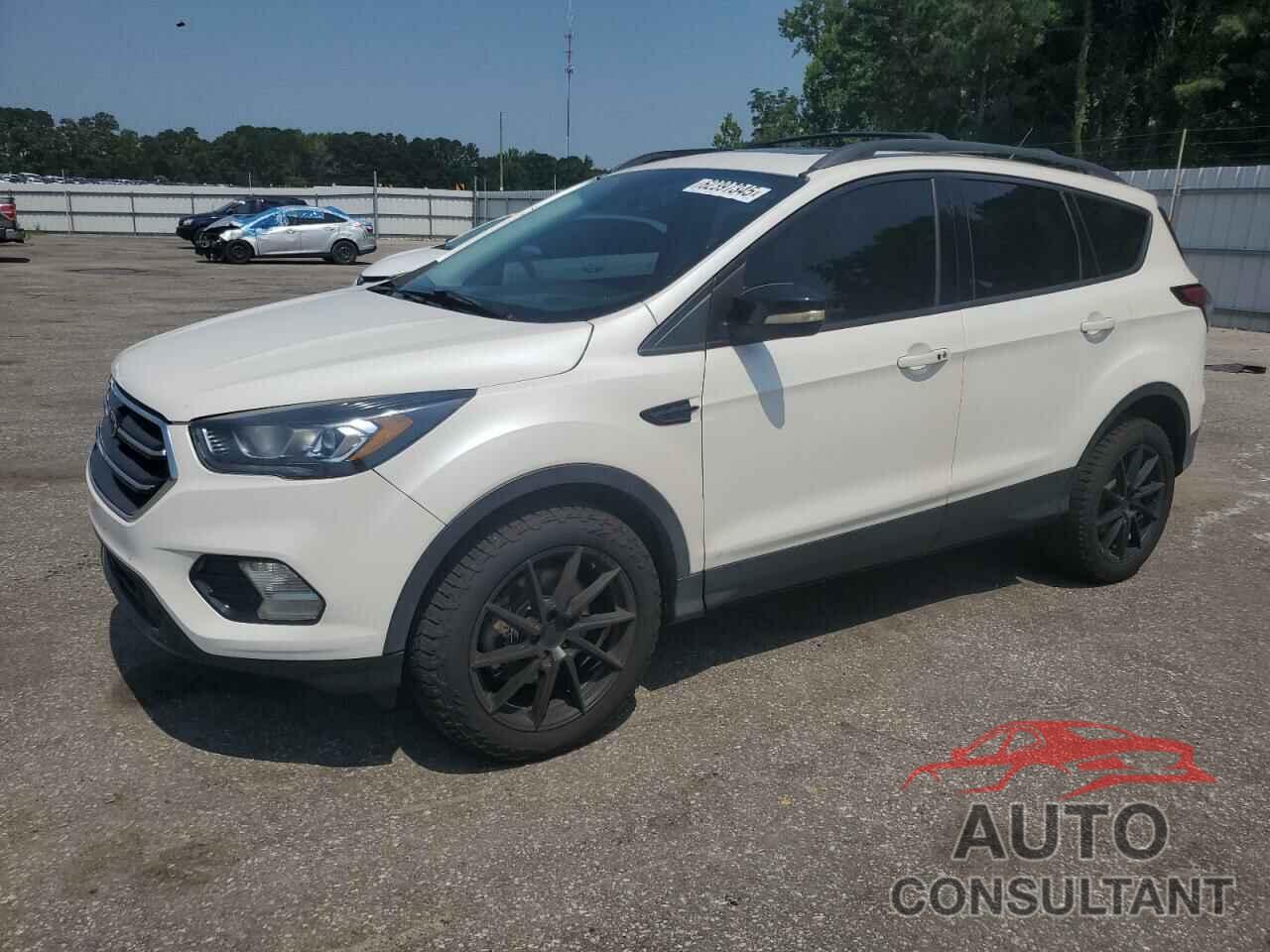 FORD ESCAPE 2017 - 1FMCU9J94HUE28446