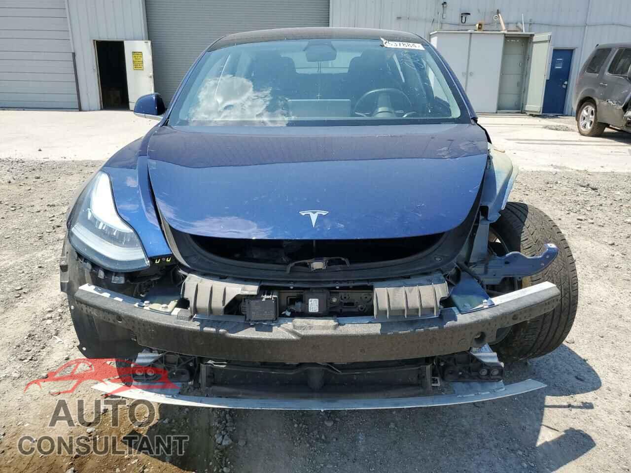 TESLA MODEL 3 2018 - 5YJ3E1EB7JF111520