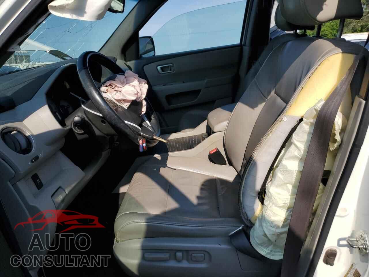 HONDA PILOT 2011 - 5FNYF4H58BB079074