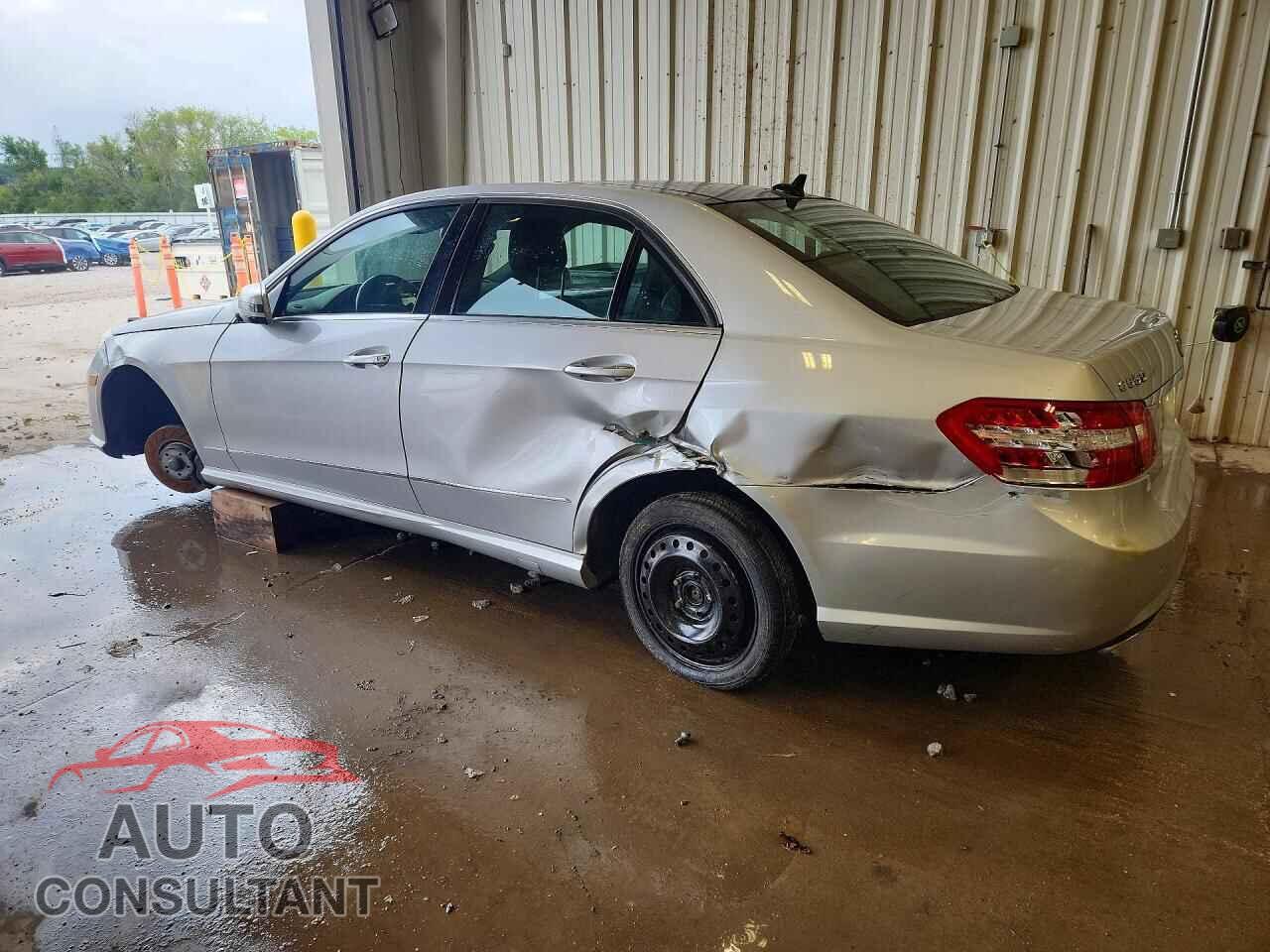 MERCEDES-BENZ E-CLASS 2011 - WDDHF9AB7BA303852