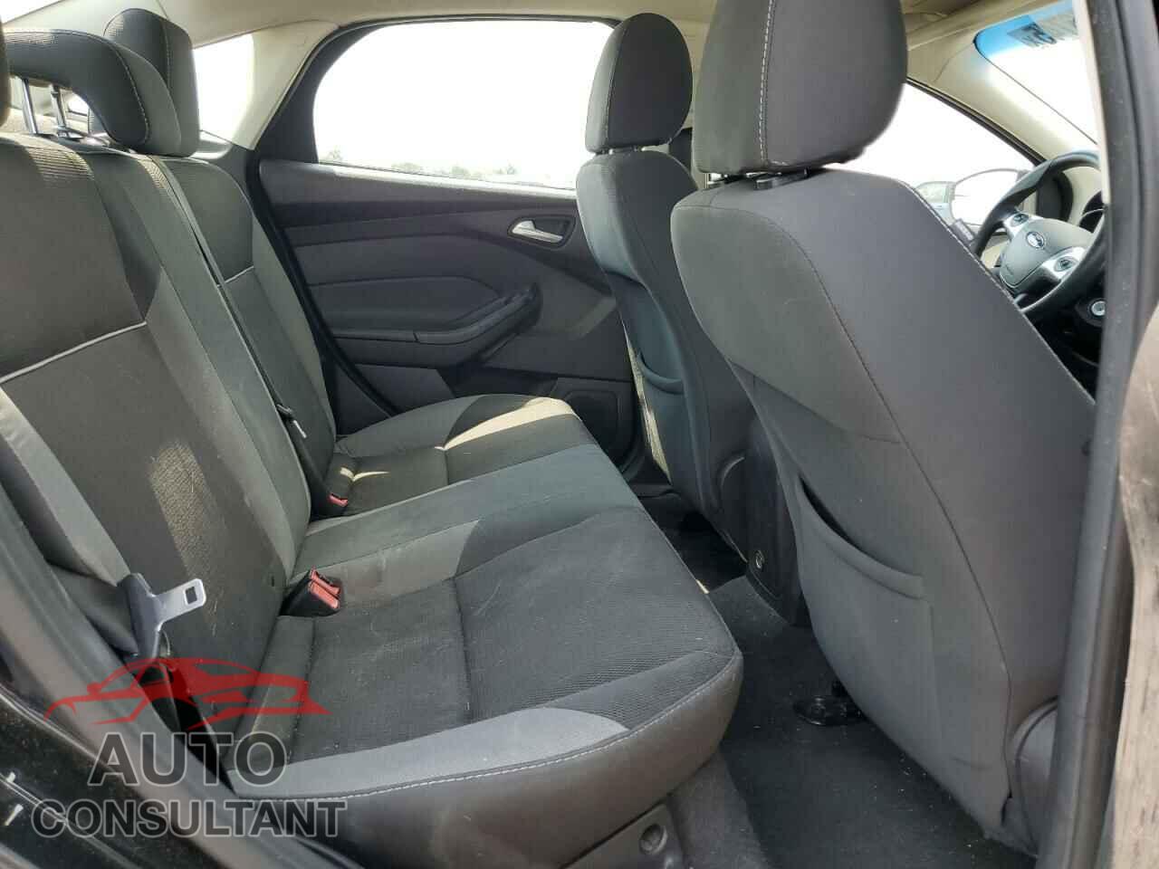FORD FOCUS 2014 - 1FADP3F29EL282707