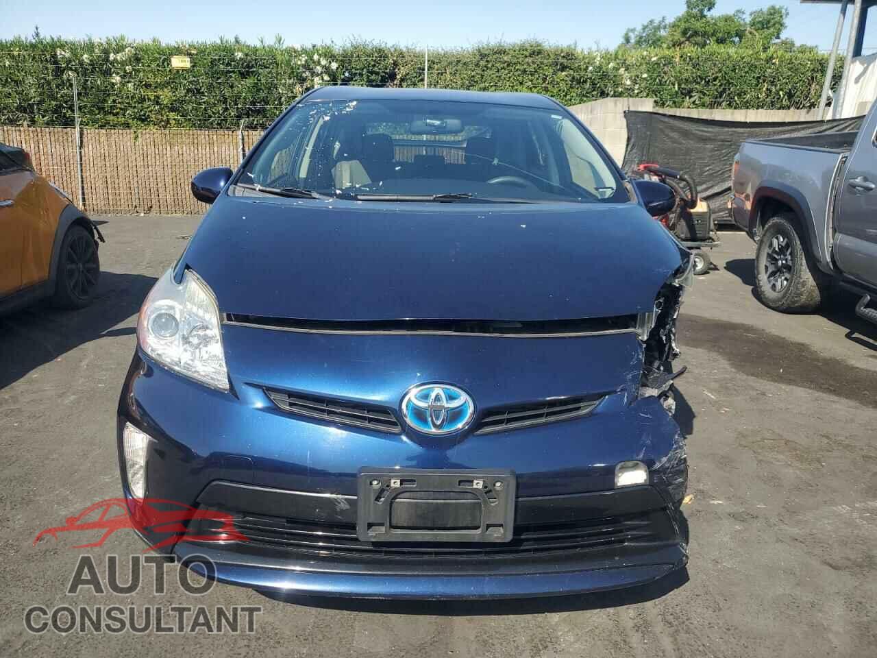 TOYOTA PRIUS 2015 - JTDKN3DU2F1972470