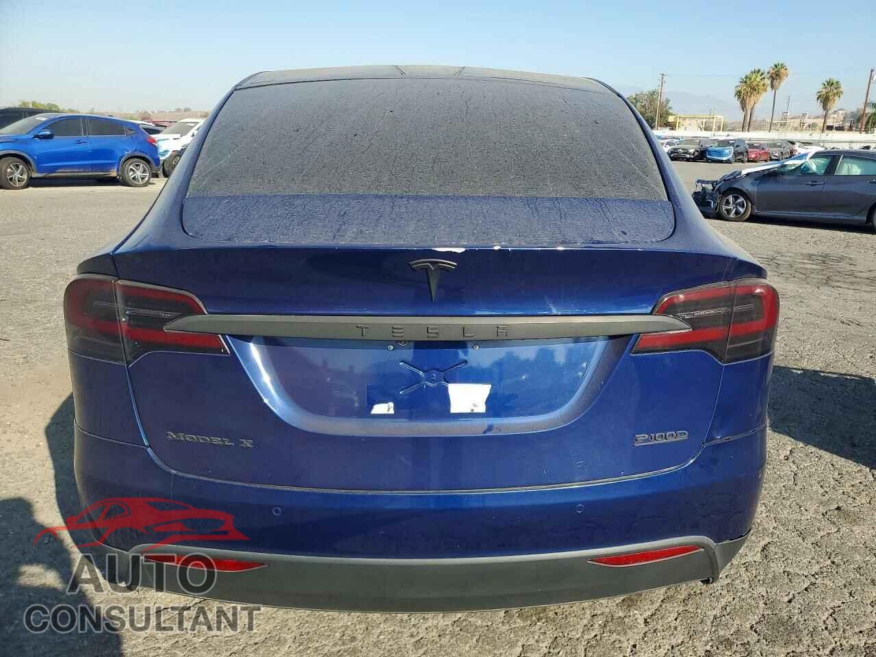 TESLA MODEL X 2017 - 5YJXCBE47HF034611