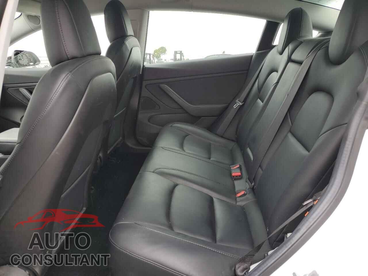 TESLA MODEL 3 2019 - 5YJ3E1EB4KF434005