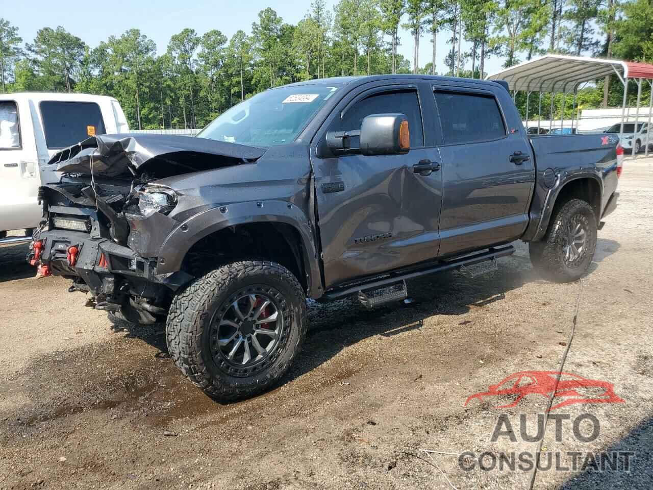 TOYOTA TUNDRA 2019 - 5TFDW5F19KX819452