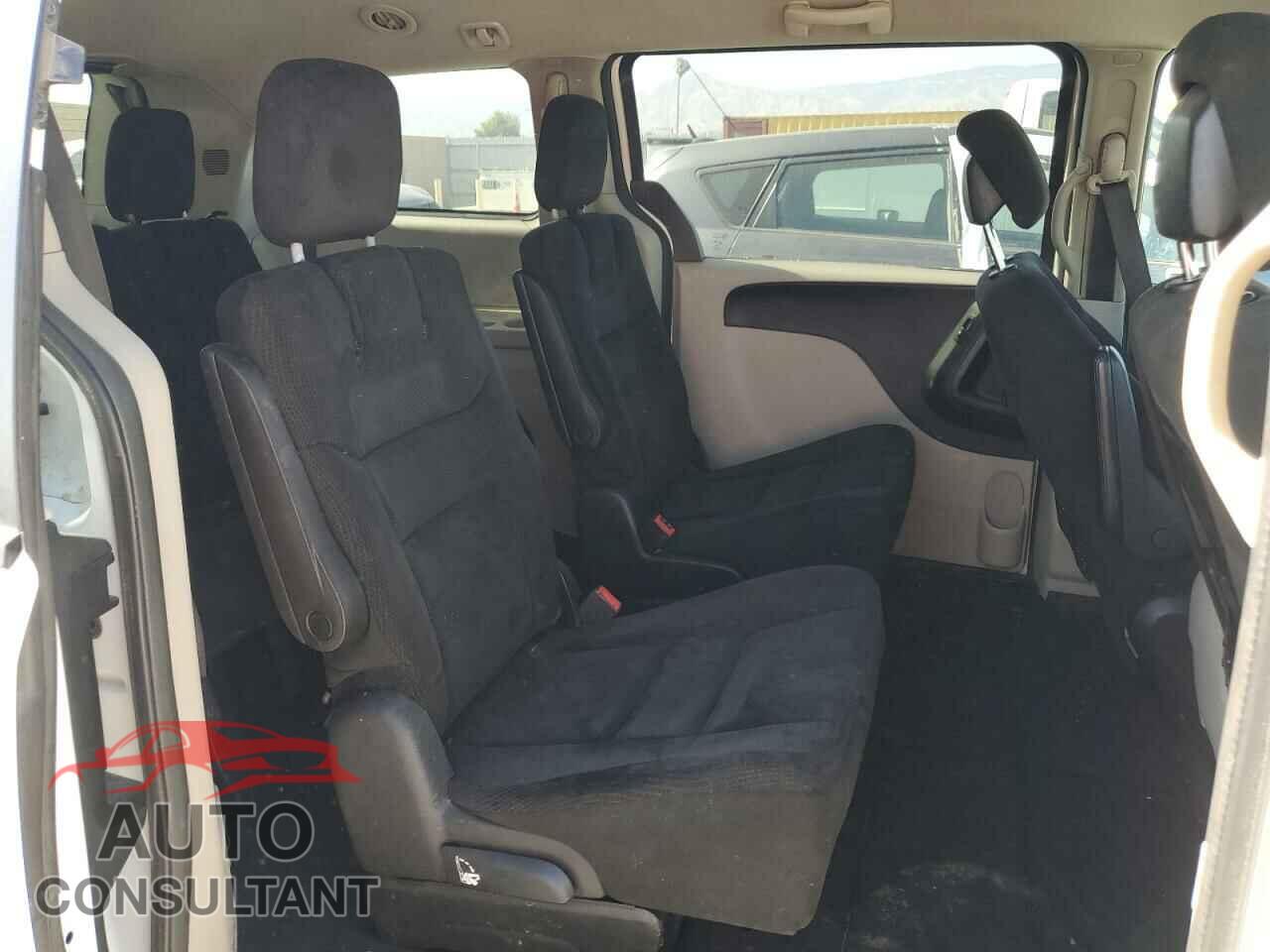 DODGE CARAVAN 2015 - 2C4RDGCG0FR556644