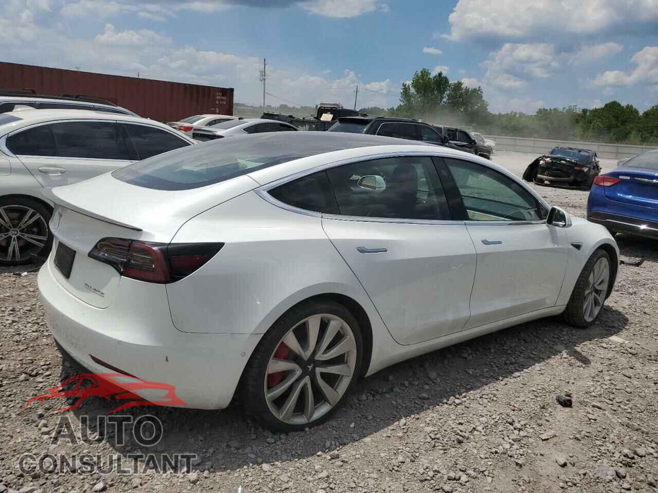 TESLA MODEL 3 2019 - 5YJ3E1EB0KF425575