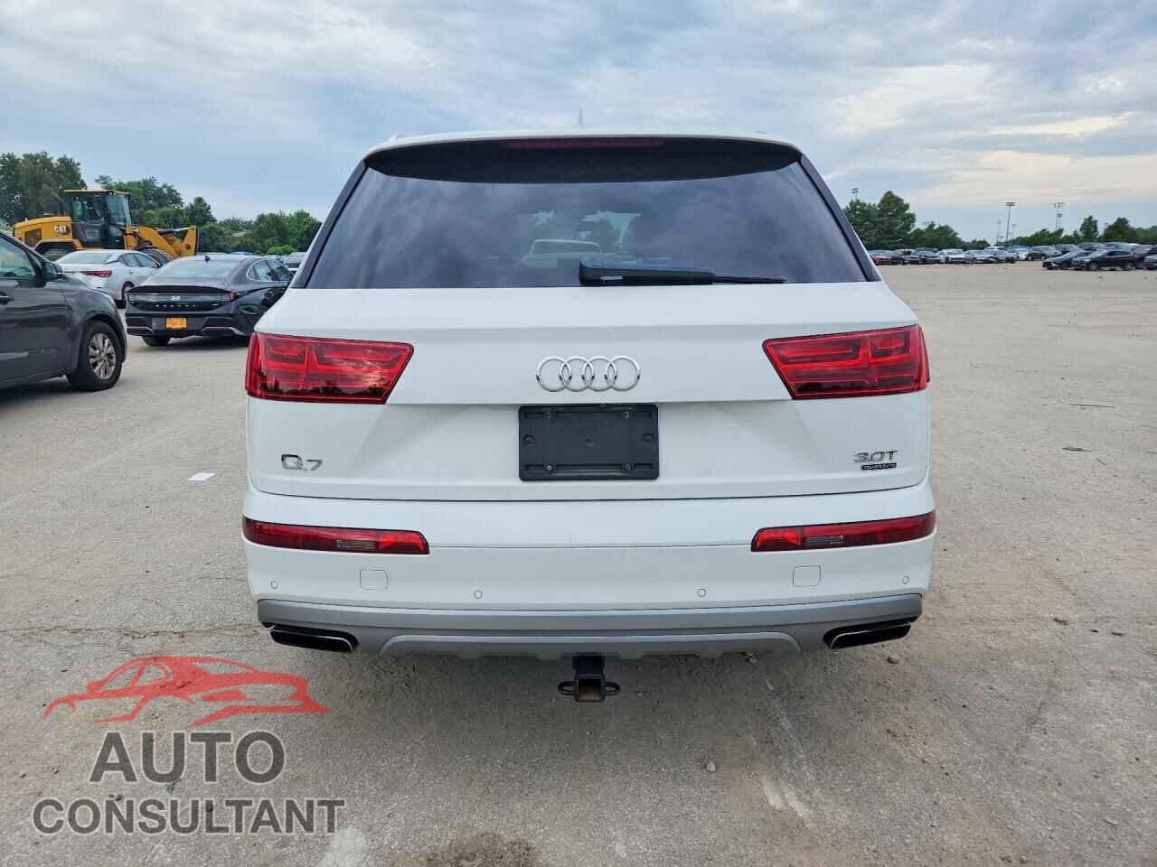 AUDI Q7 2018 - WA1AAAF76JD005400