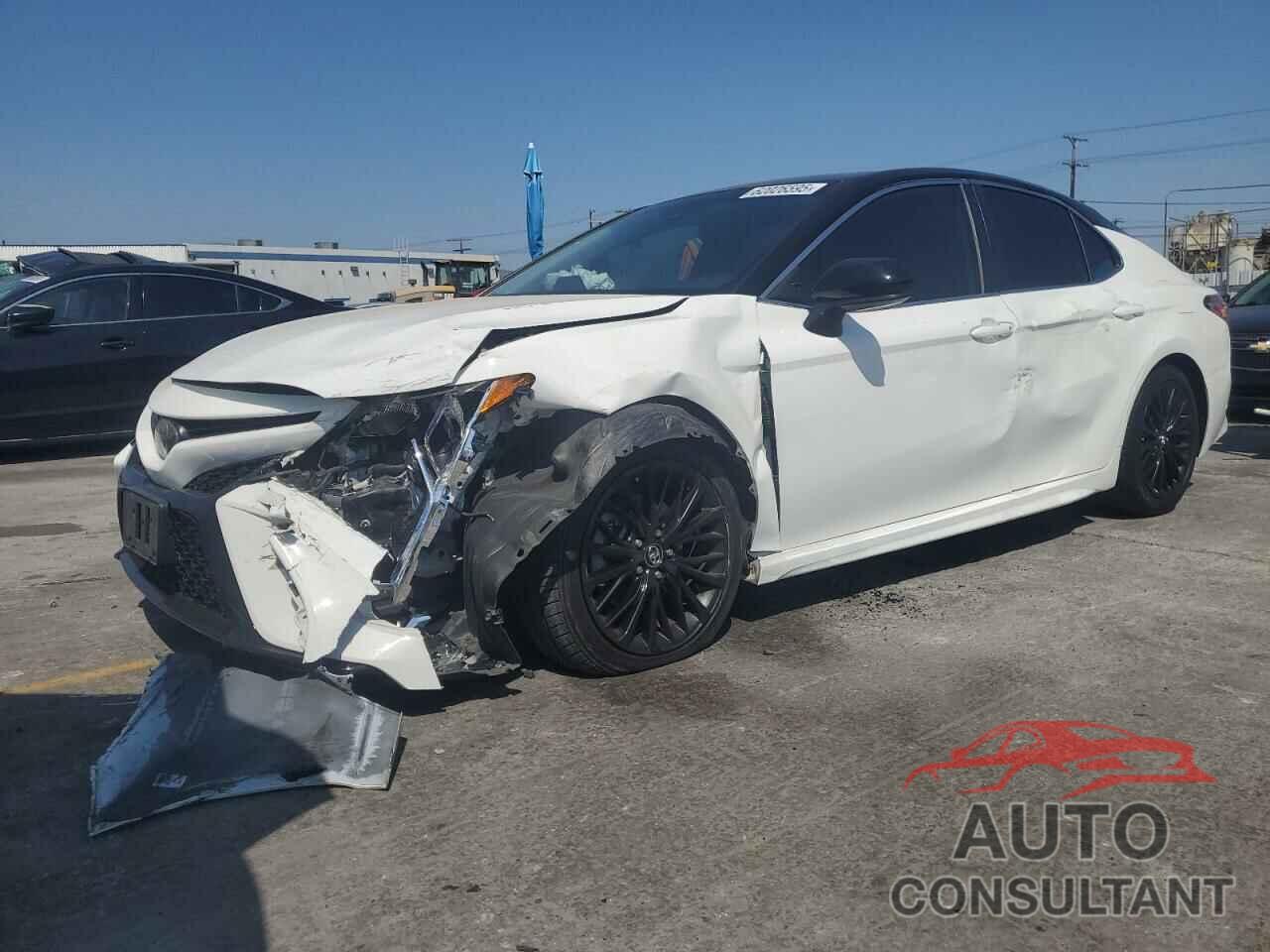 TOYOTA CAMRY 2018 - 4T1B11HKXJU092337