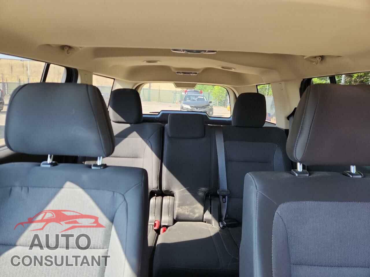 FORD FLEX 2018 - 2FMGK5B8XJBA19370