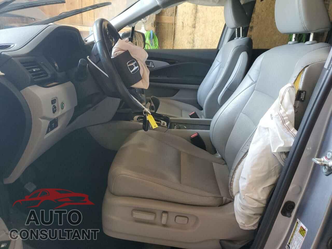 HONDA RIDGELINE 2017 - 5FPYK3F72HB035114