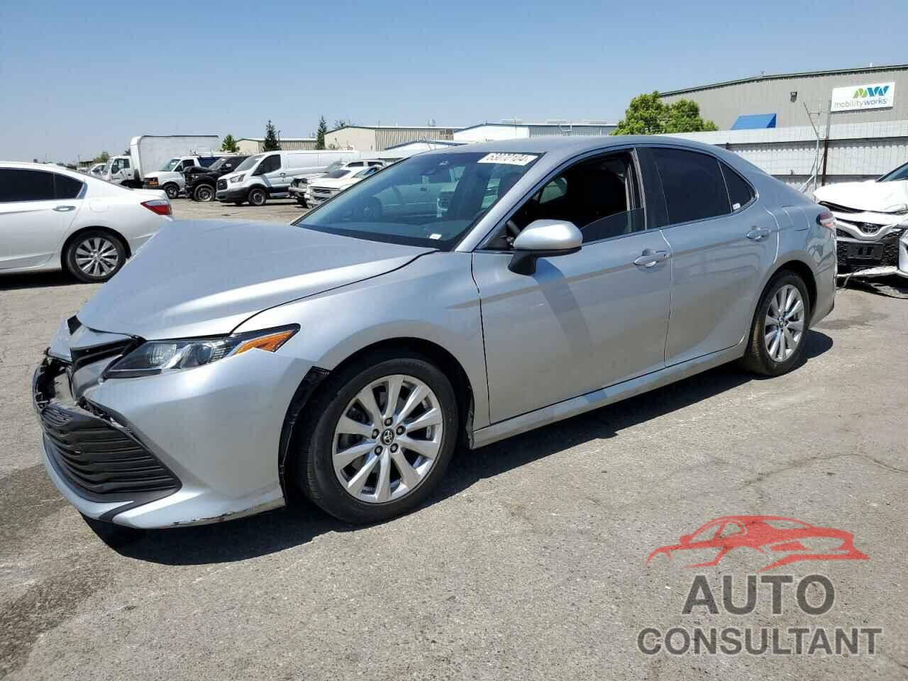 TOYOTA CAMRY 2018 - 4T1B11HKXJU510637