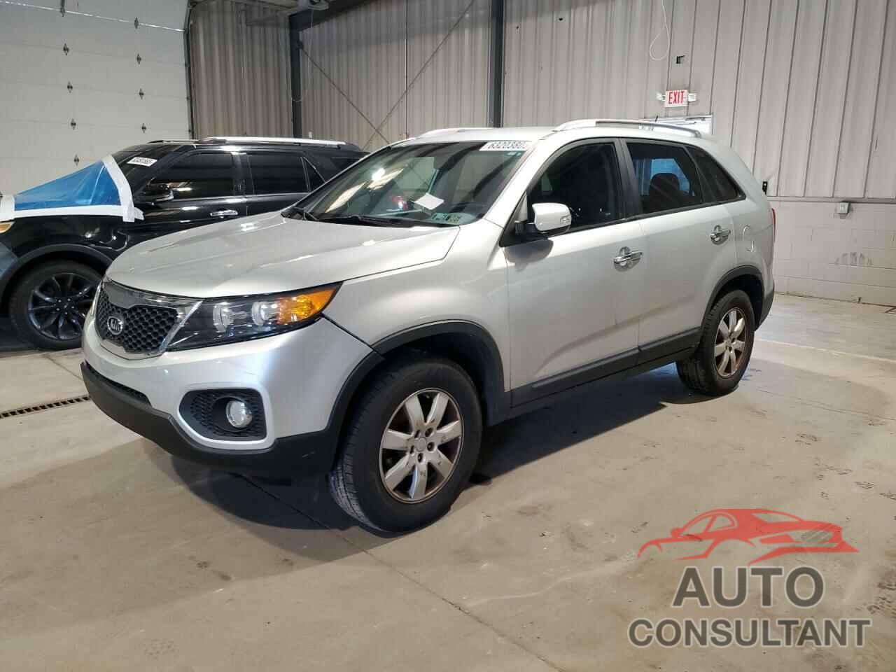KIA SORENTO 2011 - 5XYKT4A15BG140119