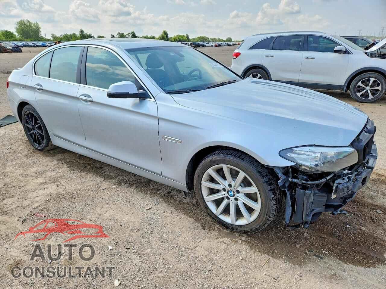 BMW 5 SERIES 2015 - WBA5B3C51FD545423