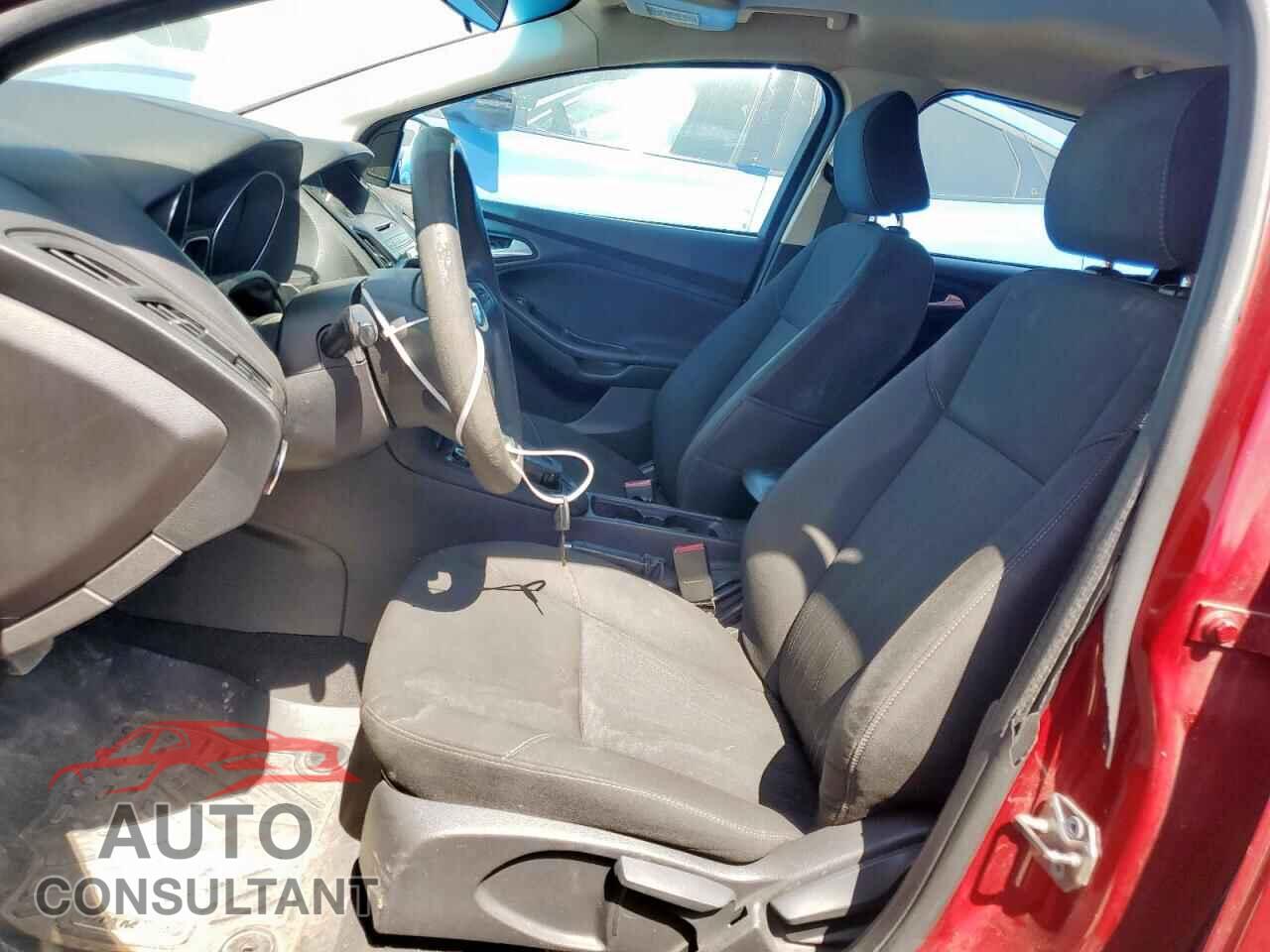 FORD FOCUS 2015 - 1FADP3F29FL219981