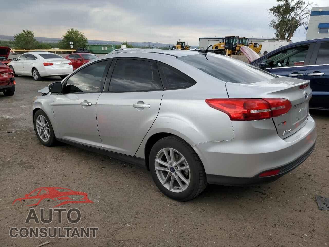 FORD FOCUS 2018 - 1FADP3FE5JL270977