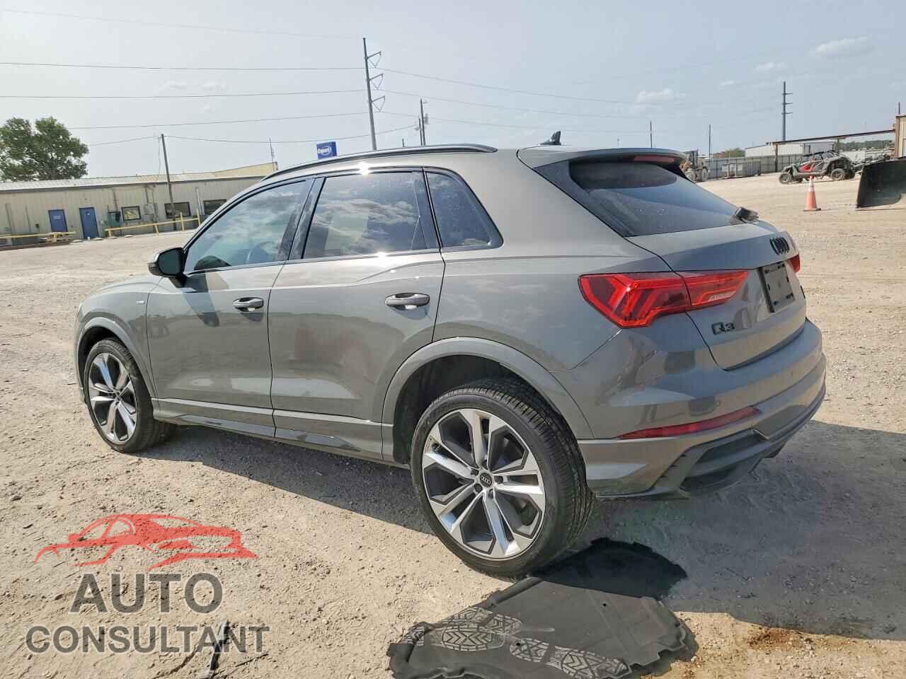 AUDI Q3 2022 - WA1EECF32N1141173