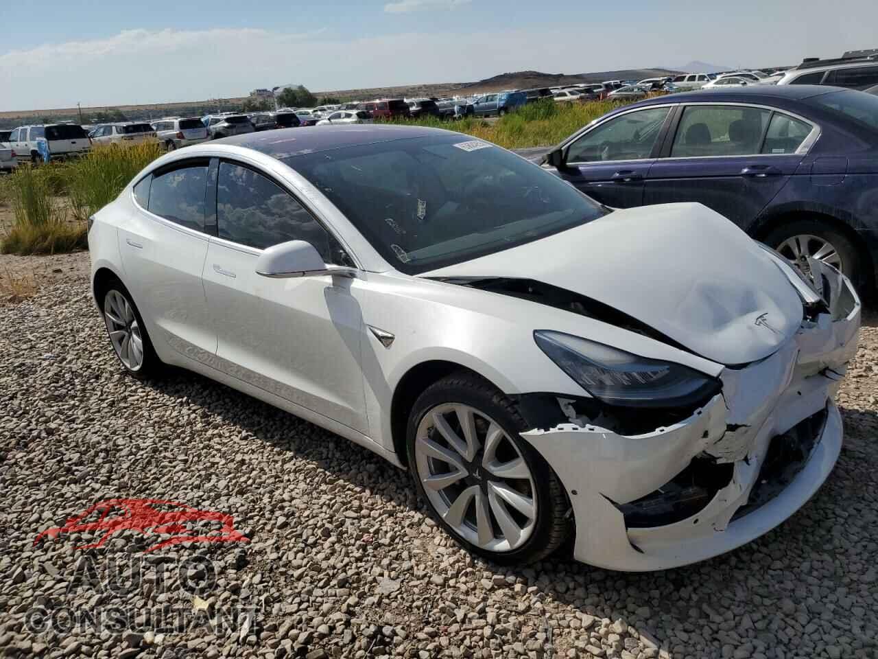 TESLA MODEL 3 2018 - 5YJ3E1EA6JF018334