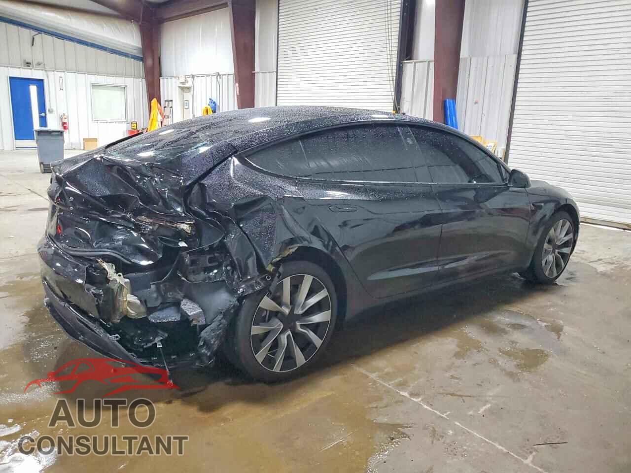 TESLA MODEL 3 2025 - 5YJ3E1EA0SF043196
