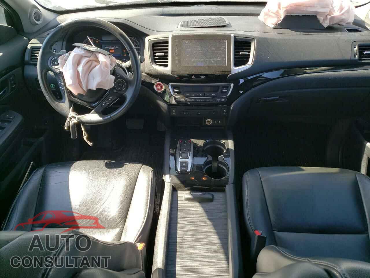 HONDA PILOT 2017 - 5FNYF6H94HB004539