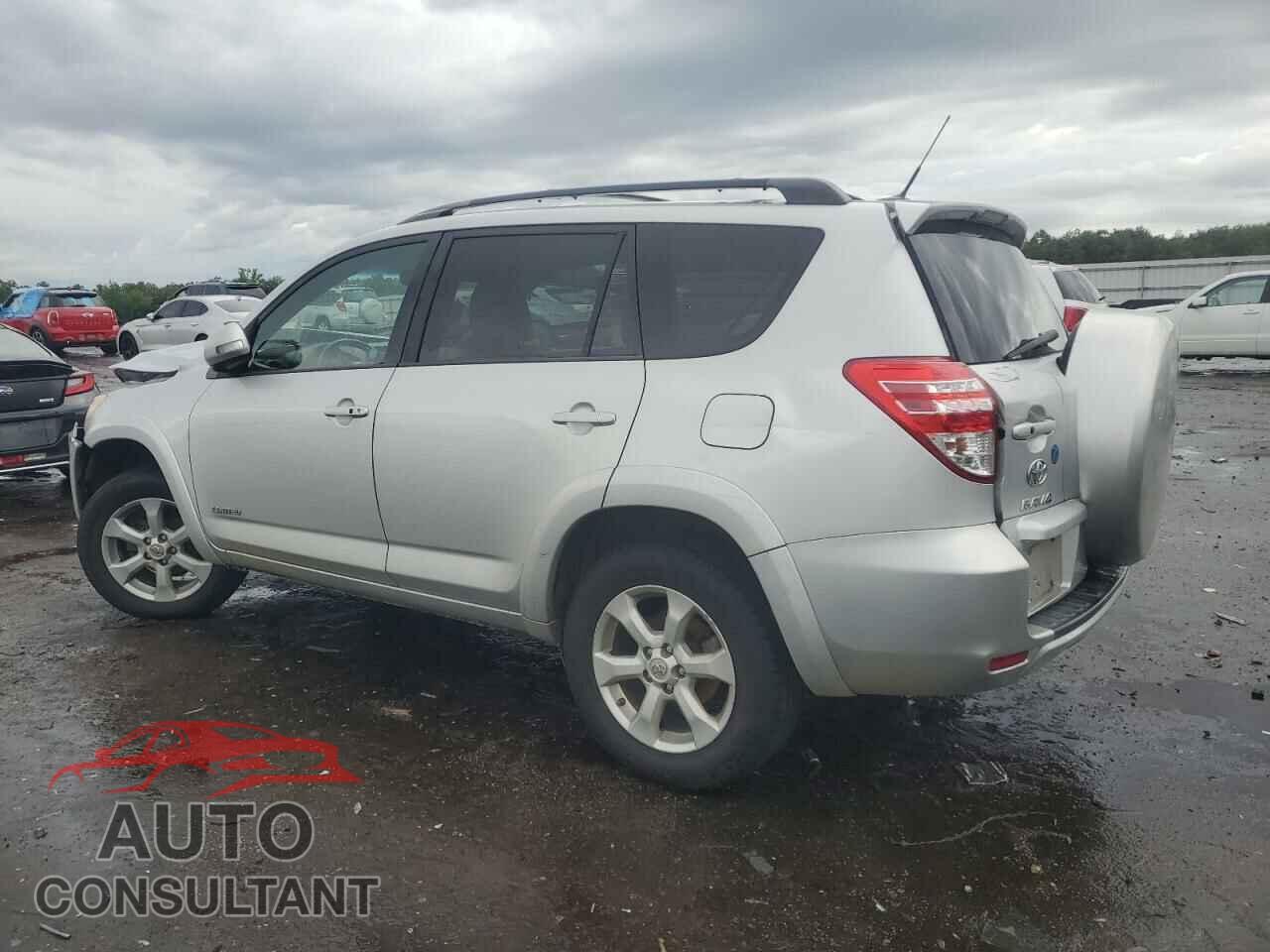 TOYOTA RAV4 2011 - 2T3DF4DV8BW093054