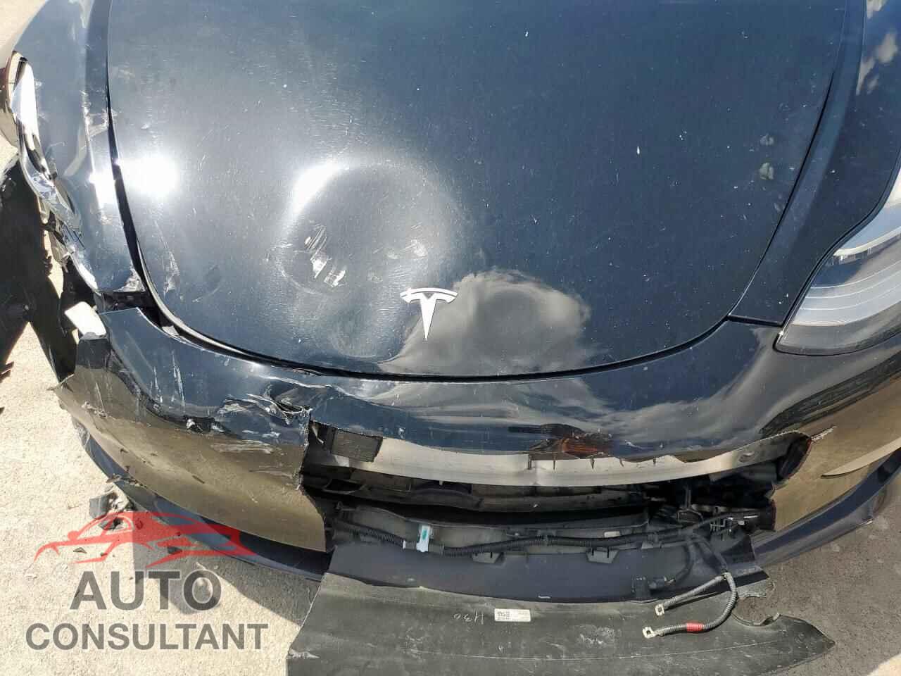 TESLA MODEL 3 2018 - 5YJ3E1EA1JF053377
