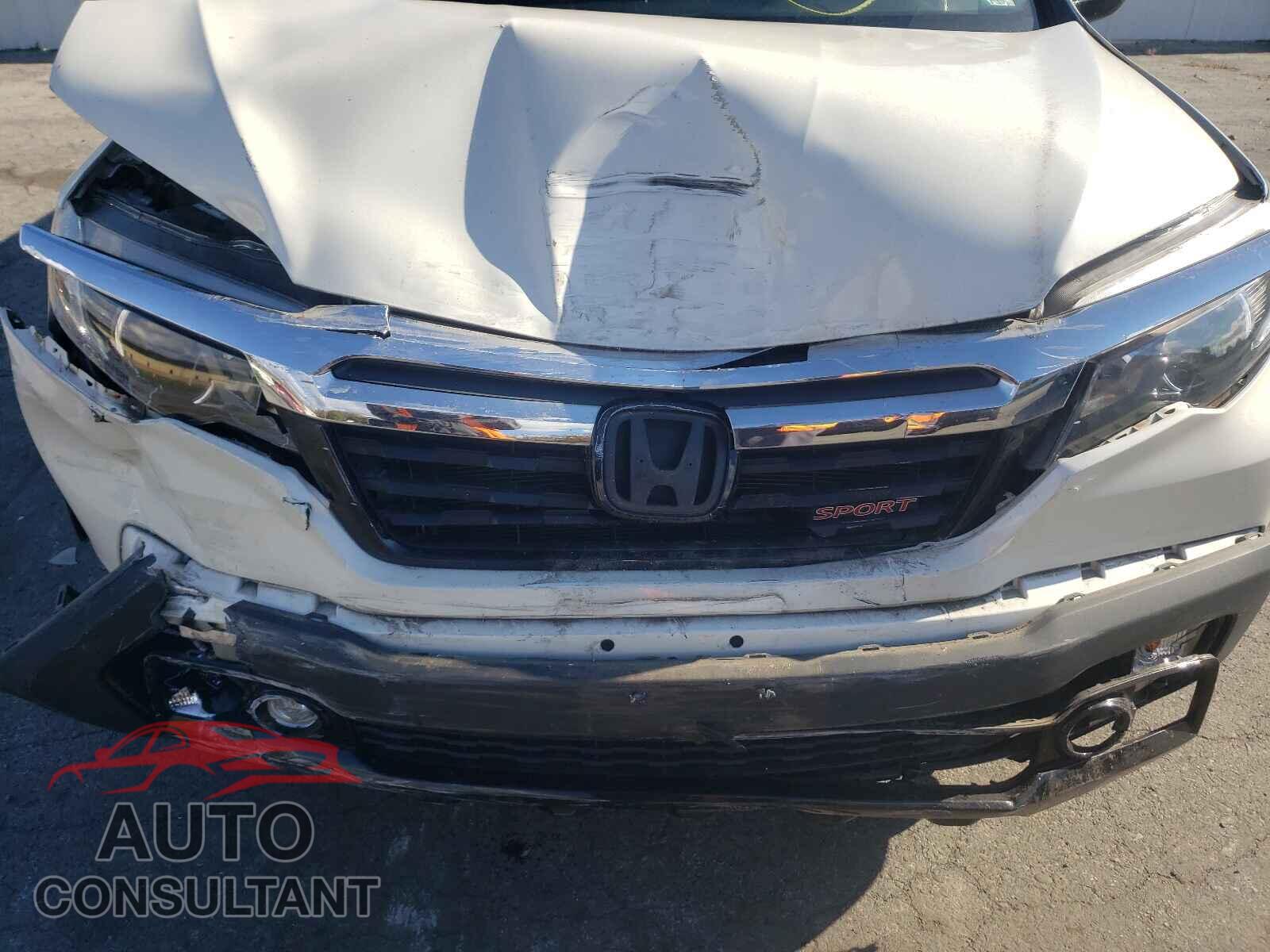 HONDA RIDGELINE 2018 - 5FPYK3F15JB014355