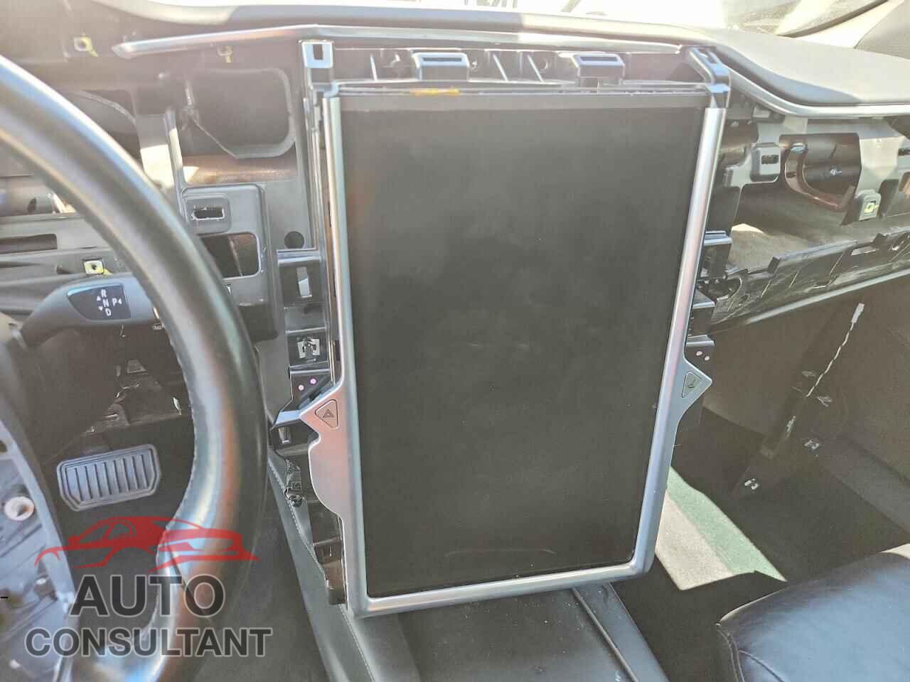 TESLA MODEL S 2016 - 5YJSA1E28GF134885