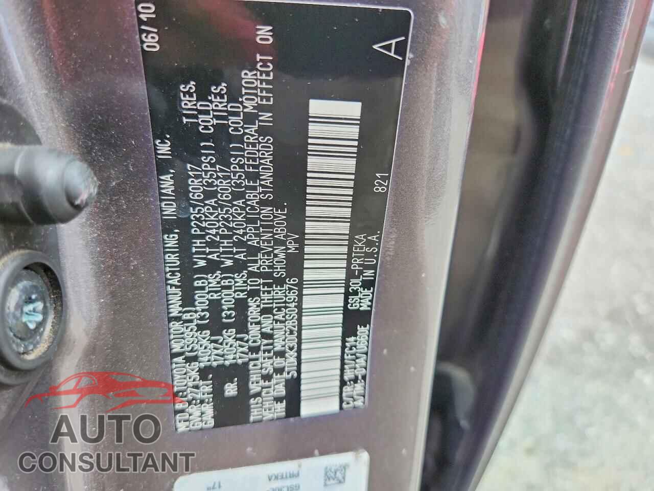 TOYOTA SIENNA 2011 - 5TDKK3DC2BS049676