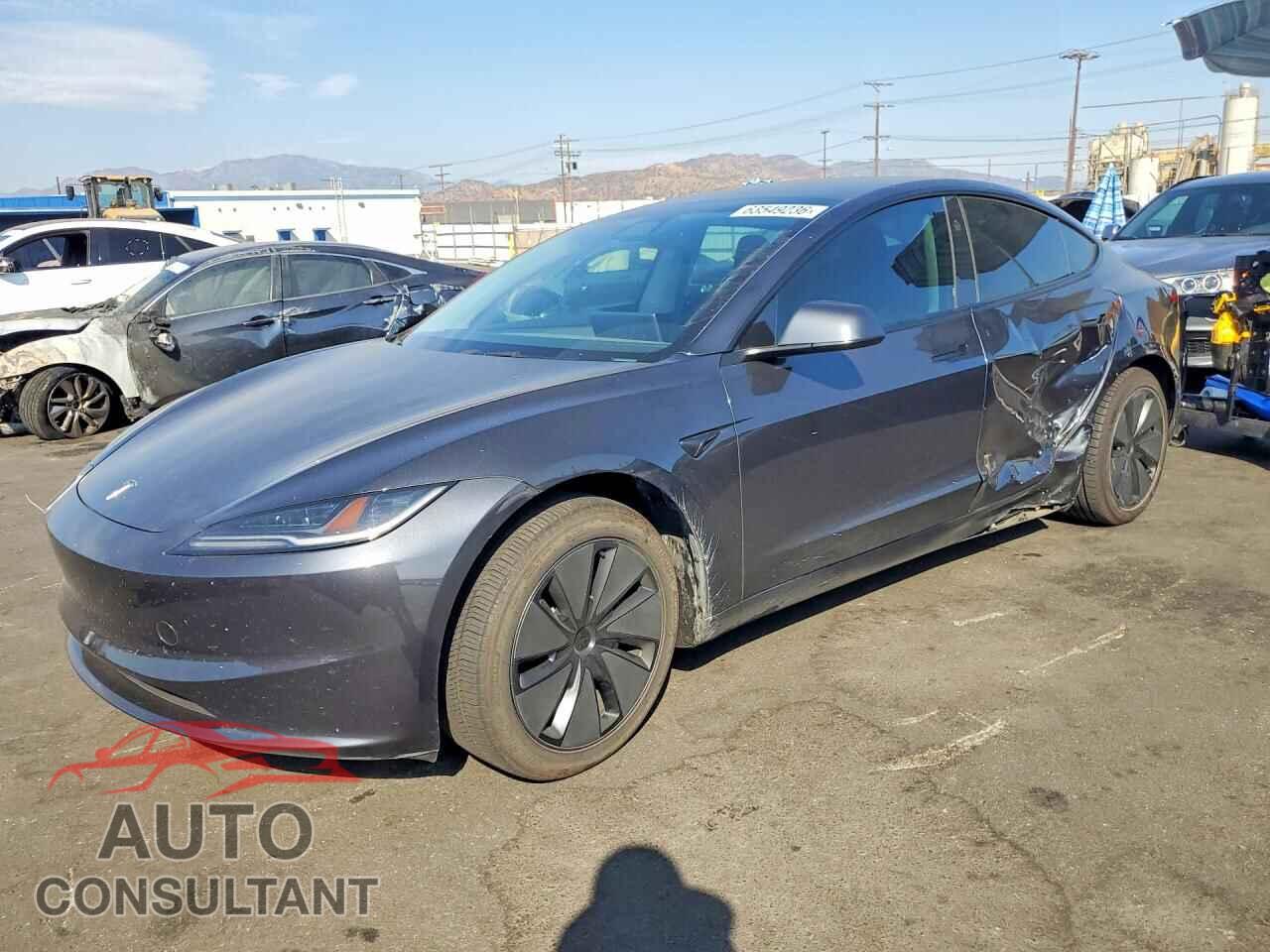 TESLA MODEL 3 2025 - 5YJ3E1EA9SF038188
