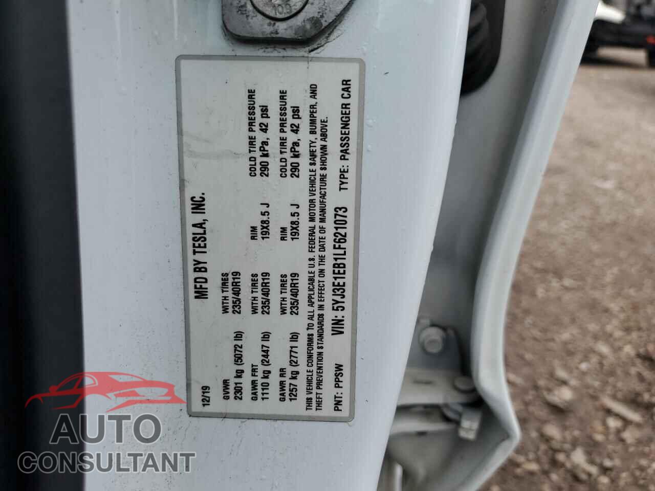 TESLA MODEL 3 2020 - 5YJ3E1EB1LF621073