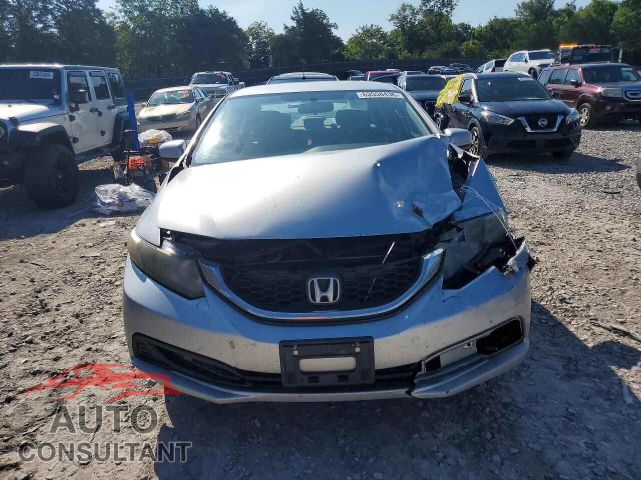 HONDA CIVIC 2015 - 2HGFB2F58FH506202