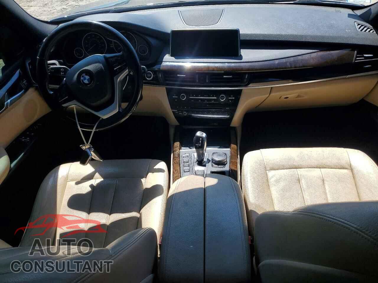 BMW X5 2017 - 5UXKR0C3XH0V79352