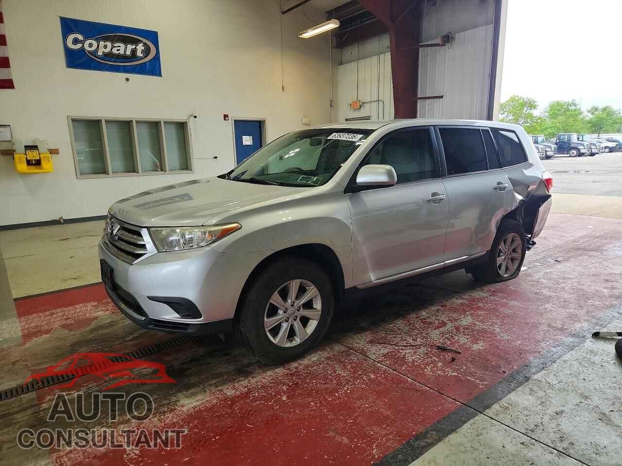 TOYOTA HIGHLANDER 2013 - 5TDBK3EH8DS192614
