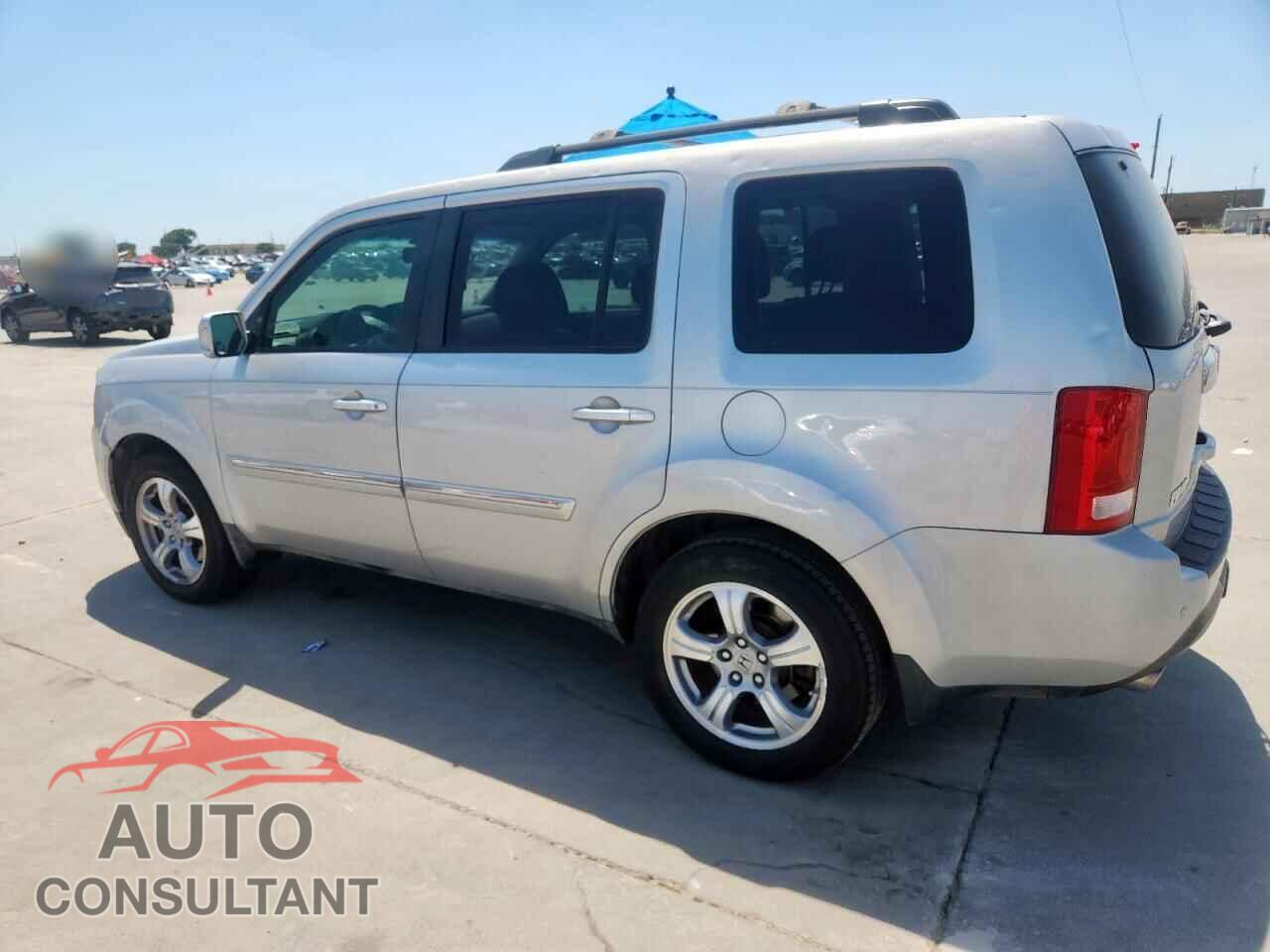HONDA PILOT 2012 - 5FNYF3H99CB020596