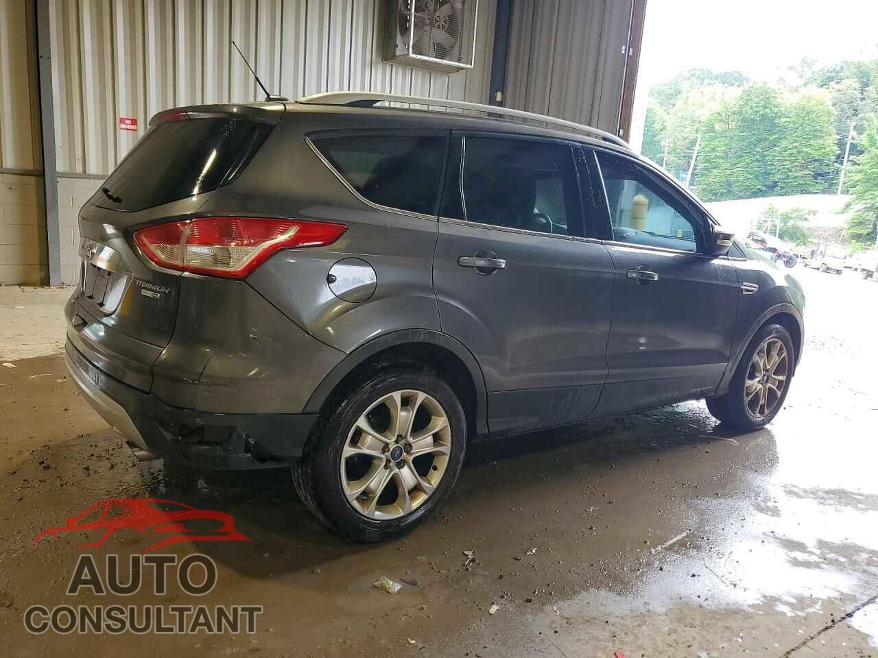 FORD ESCAPE 2015 - 1FMCU9J97FUB19339