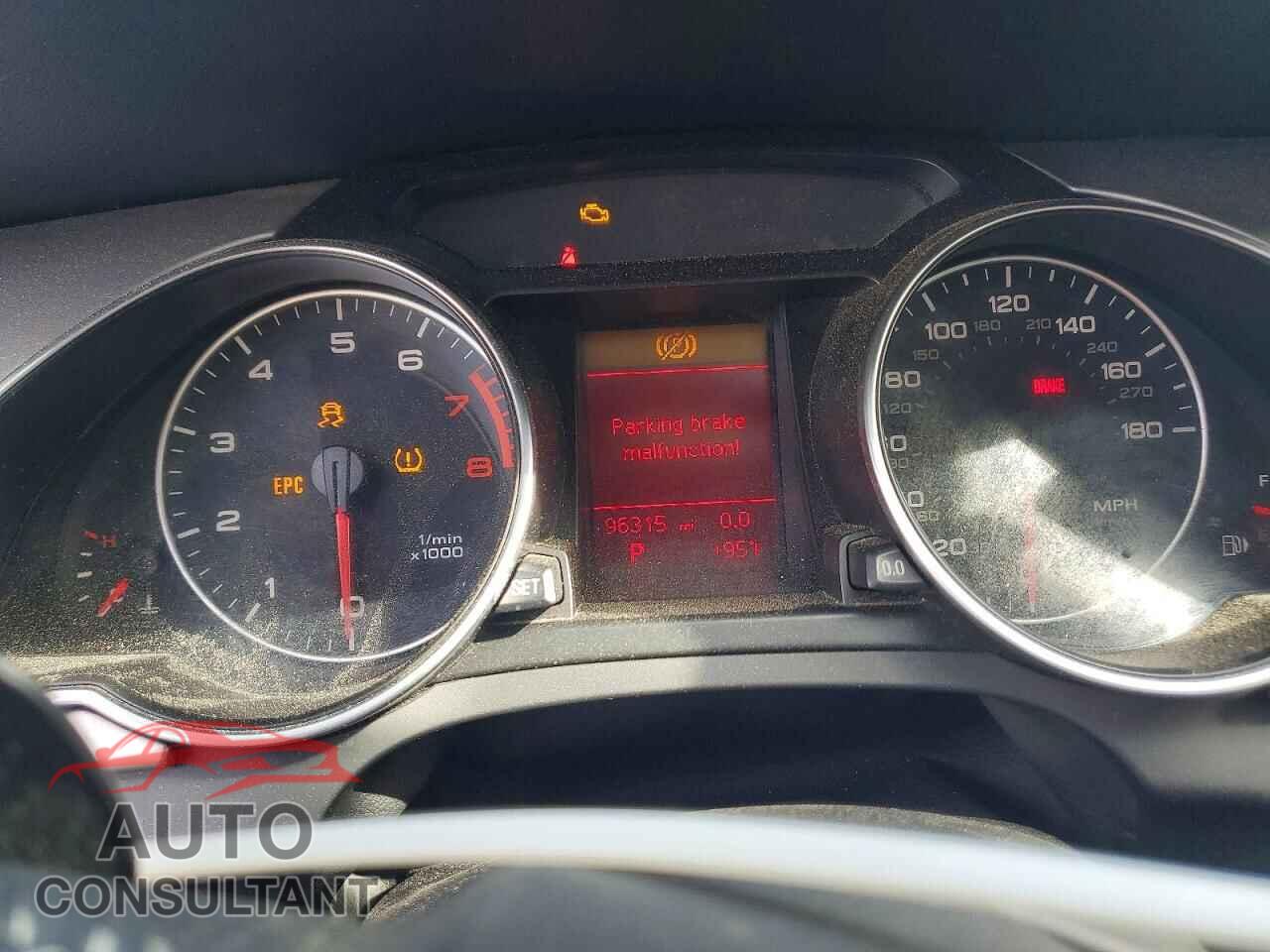 AUDI A5 2011 - WAUCFAFR2BA021238