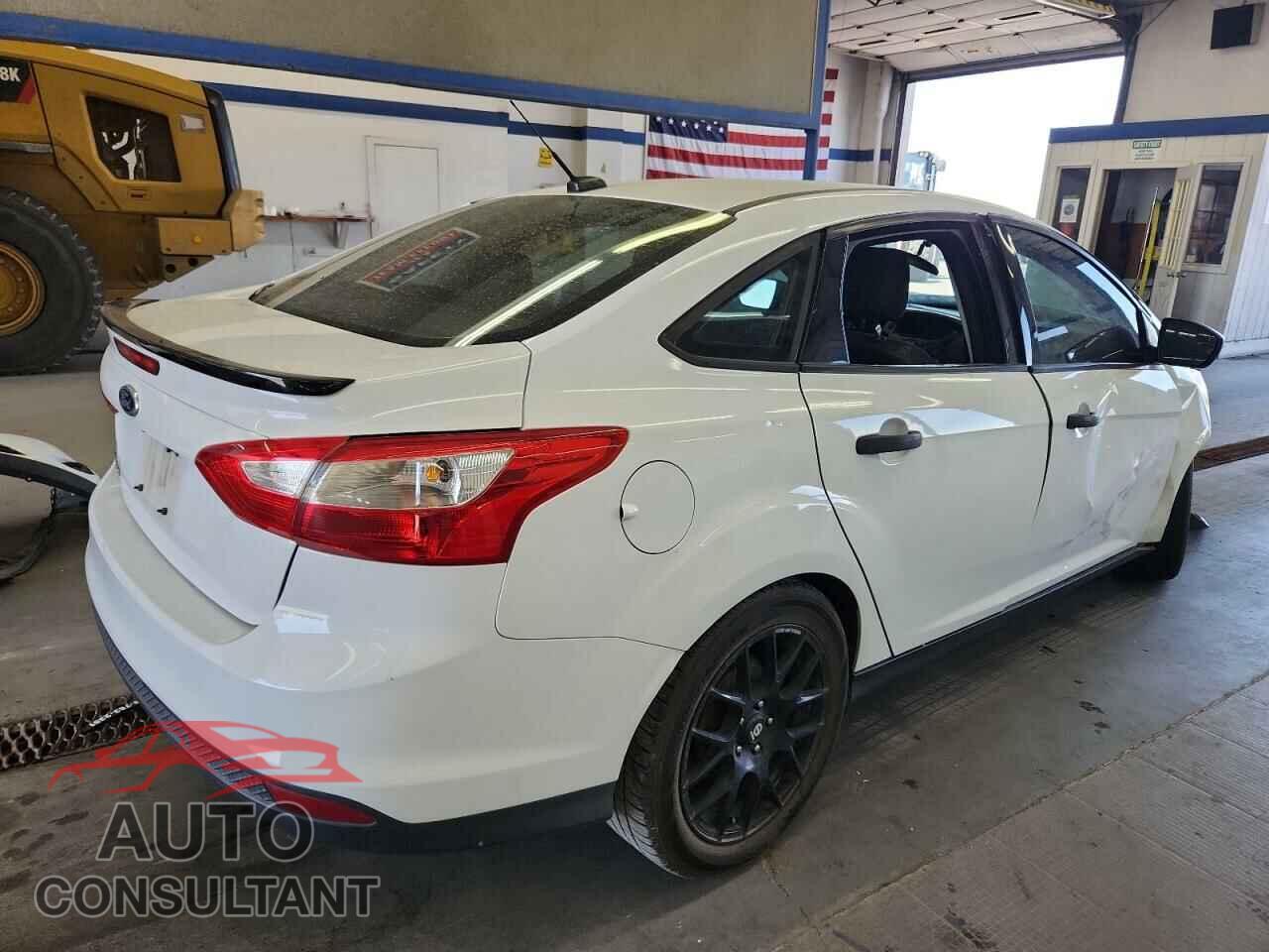 FORD FOCUS 2014 - 1FADP3E22EL391978
