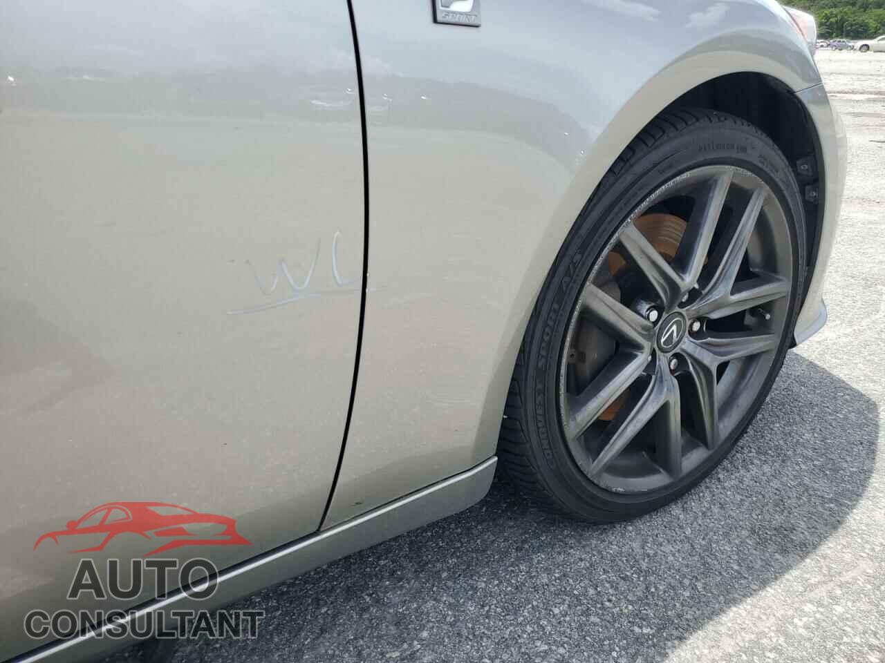 LEXUS IS 2016 - JTHBA1D23G5036820