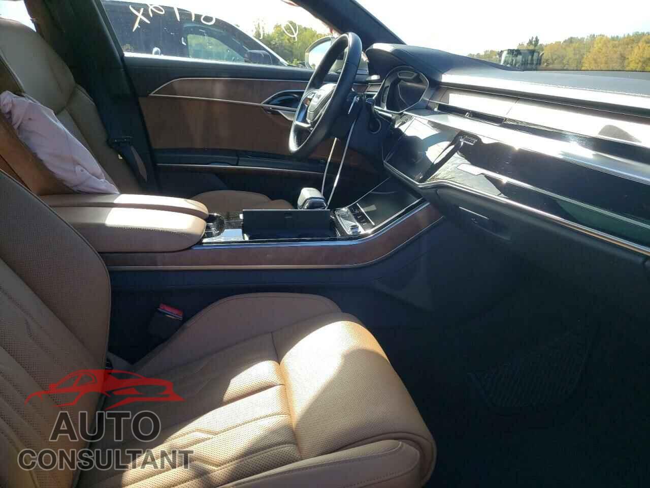 AUDI A8 2019 - WAU8DAF81KN018648