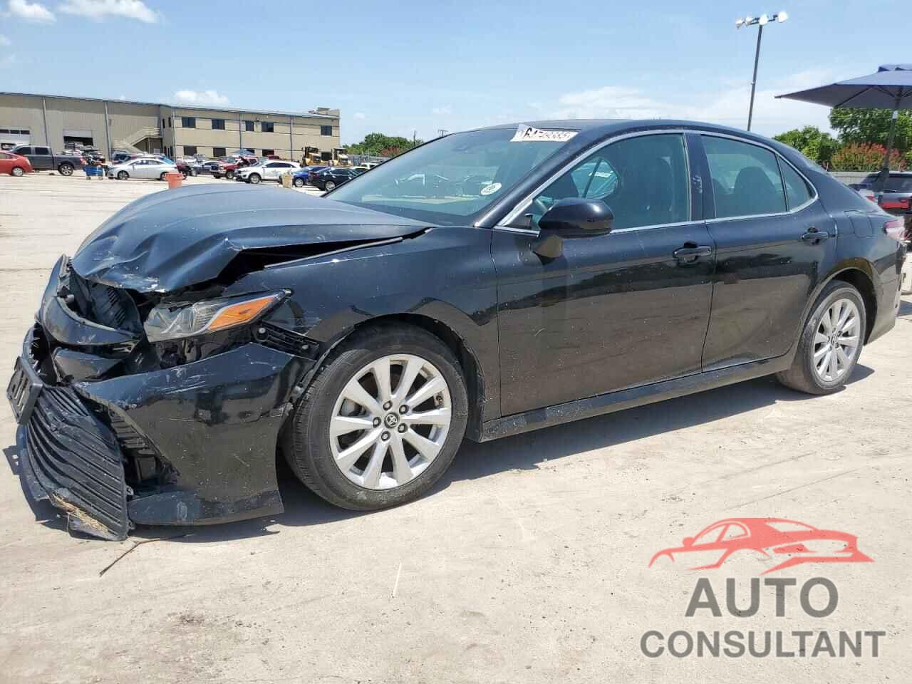 TOYOTA CAMRY 2018 - 4T1B11HK1JU062093
