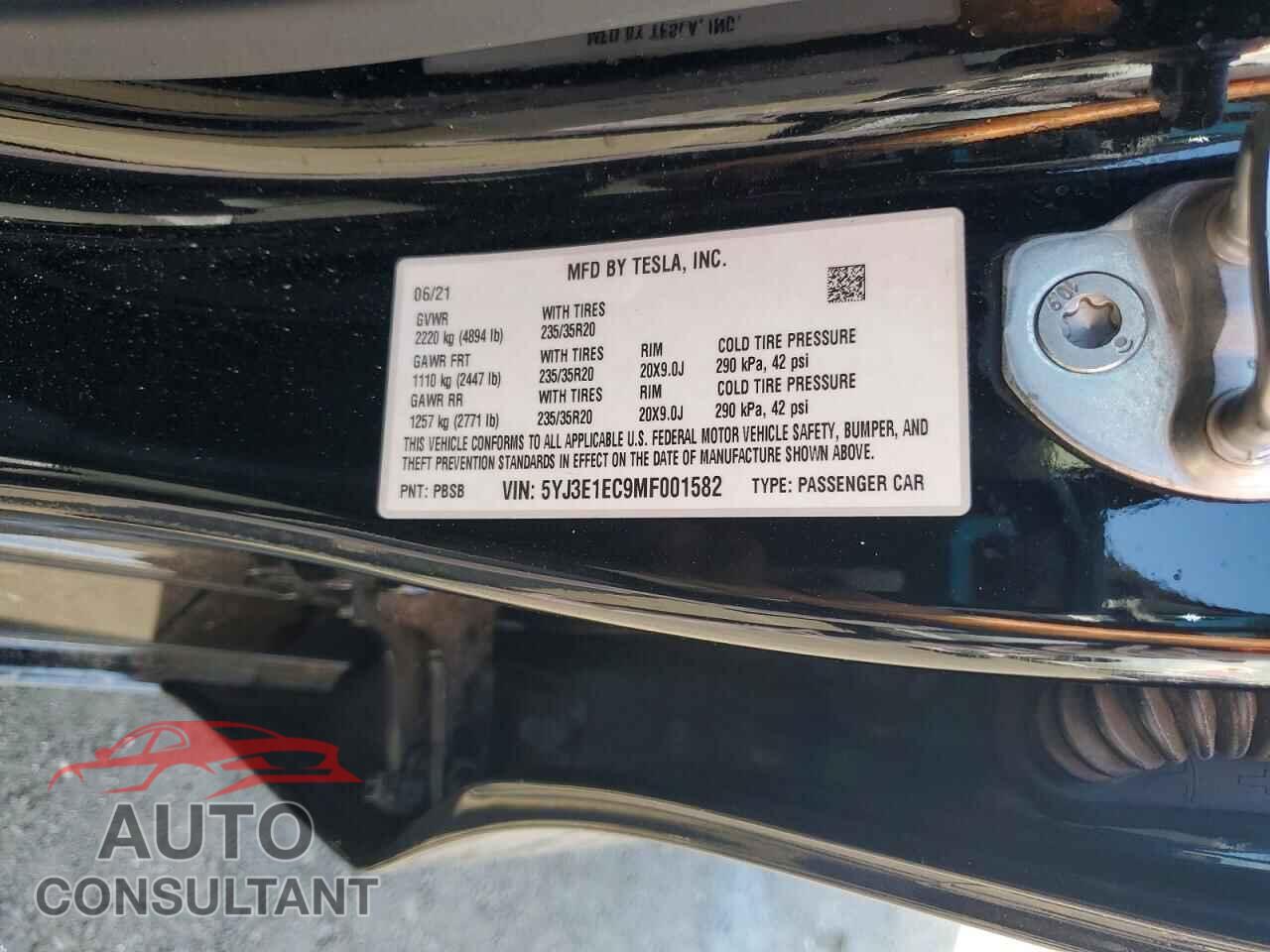 TESLA MODEL 3 2021 - 5YJ3E1EC9MF001582