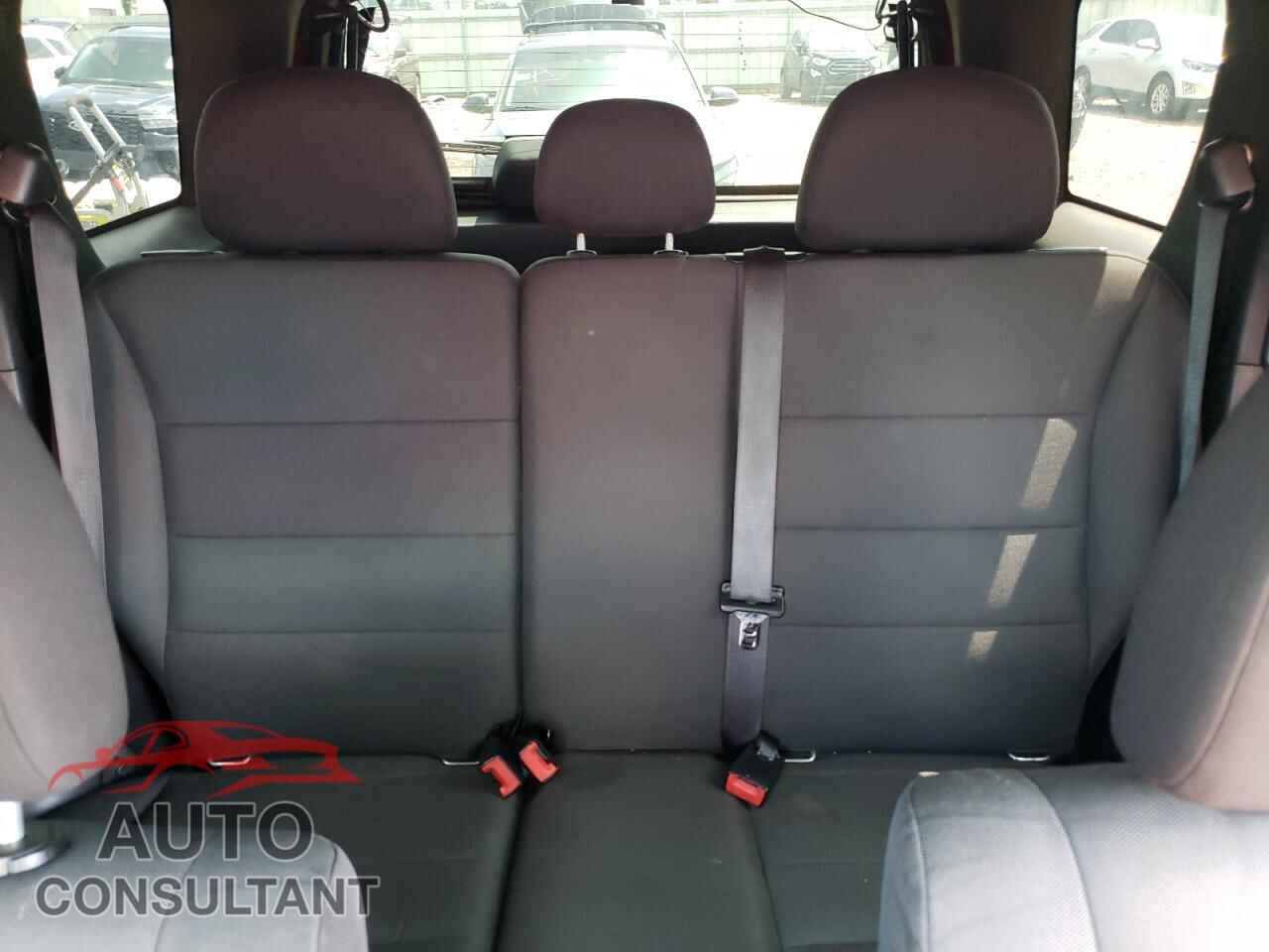 FORD ESCAPE 2011 - 1FMCU0D7XBKB38639