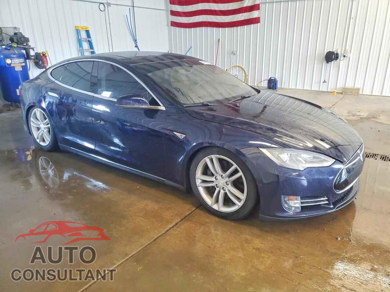 TESLA MODEL S 2015 - 5YJSA1H20FF081593