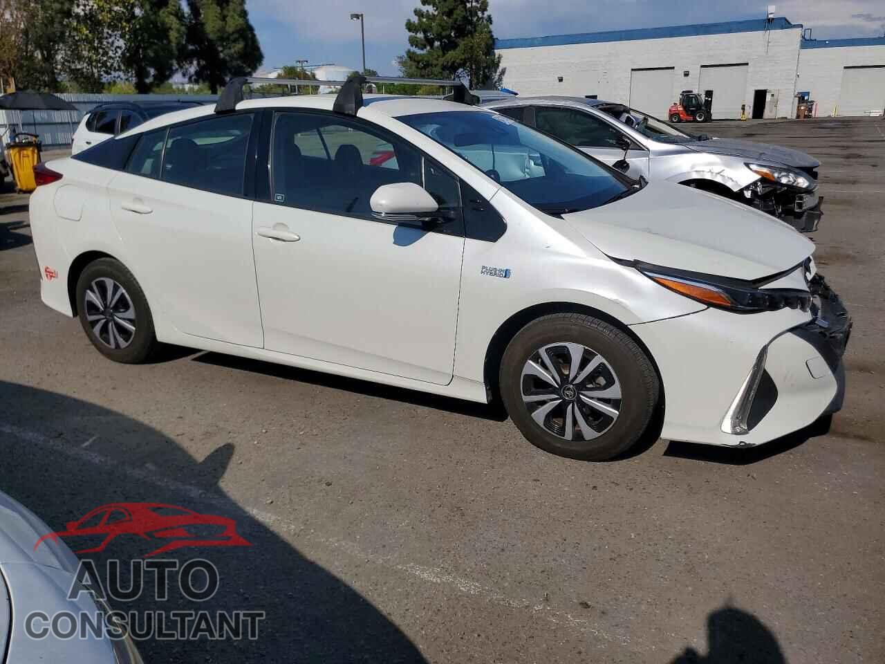 TOYOTA PRIUS 2017 - JTDKARFP4H3008157