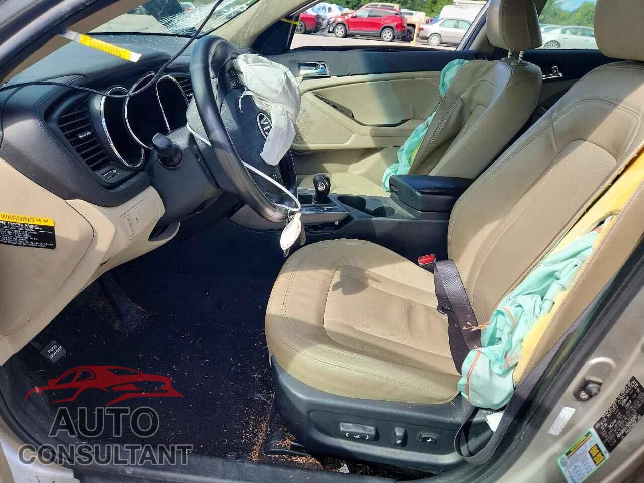 KIA OPTIMA 2011 - KNAGN4A76B5082807